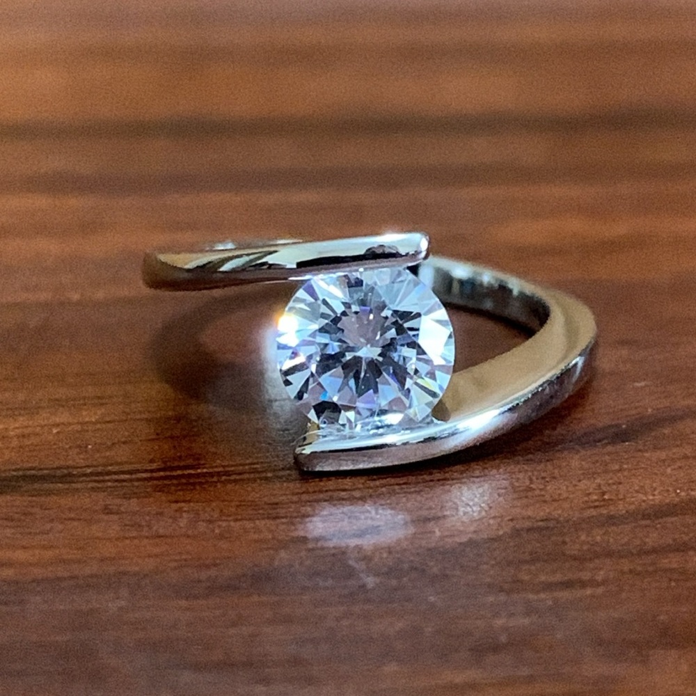 New Sterling Silver Round Bezel CZ Ring - Picture 1 of 6